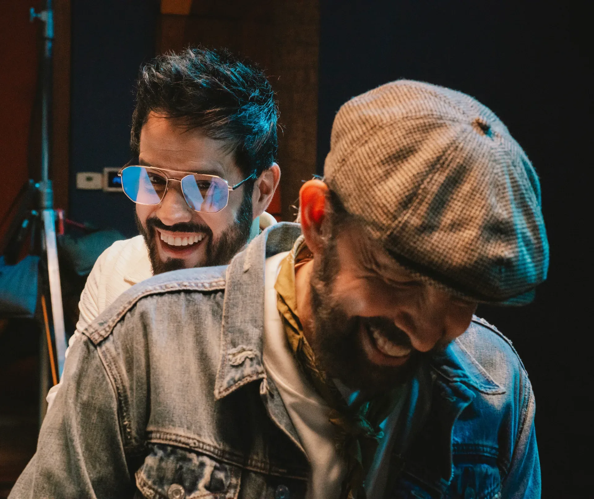 Juan Luis Guerra y Manny Cruz lanzan ‘Nieve en verano’, un merengue que celebra que los imposibles no existen