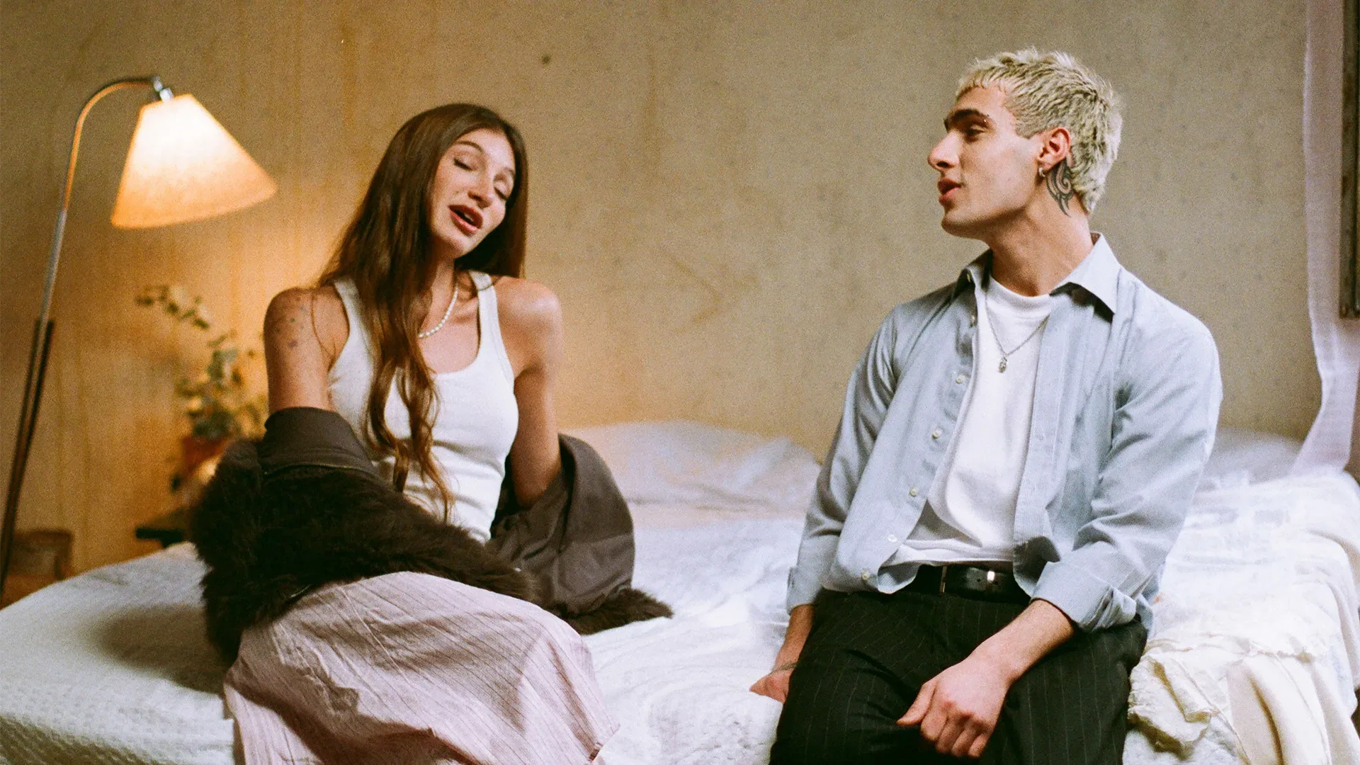 TOBIKA y Yami Safdie se unen por primera vez en ‘Che, mi amor’